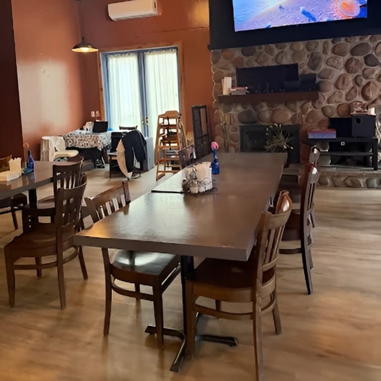 Relax, Dine, and Enjoy at PieZanos